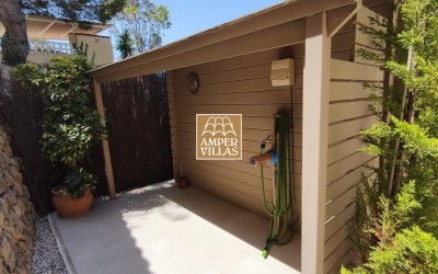 An exclusive property, offering privacy and surrounded by nature